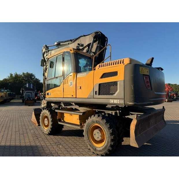 Volvo EW180D-49092210