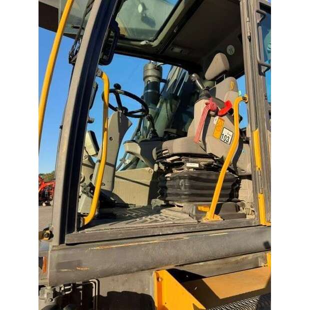 Volvo EW180D-49092227