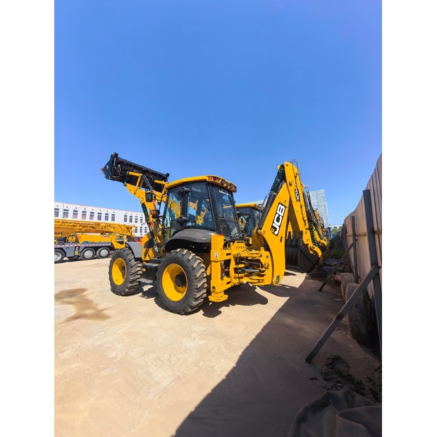 2024 JCB 4CX-49092389