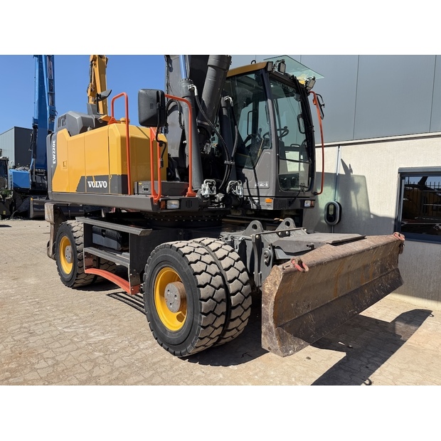 2018 Volvo EW220E-49093054