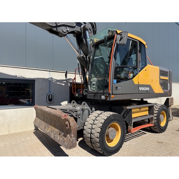 2018 Volvo EW220E-49093060