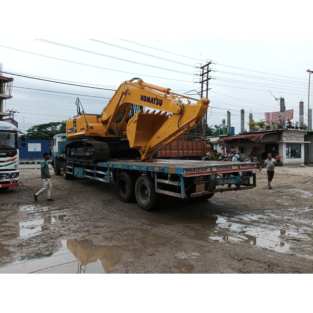 2026 Komatsu PC210LC-10M0-49094921