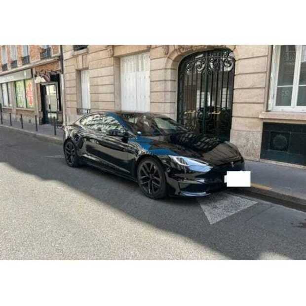 TESLA MODEL S-49094930