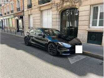 tesla-model-s-49094932
