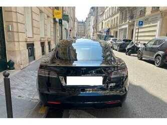 tesla-model-s-49094933