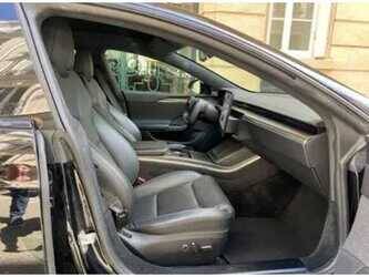 tesla-model-s-49094937
