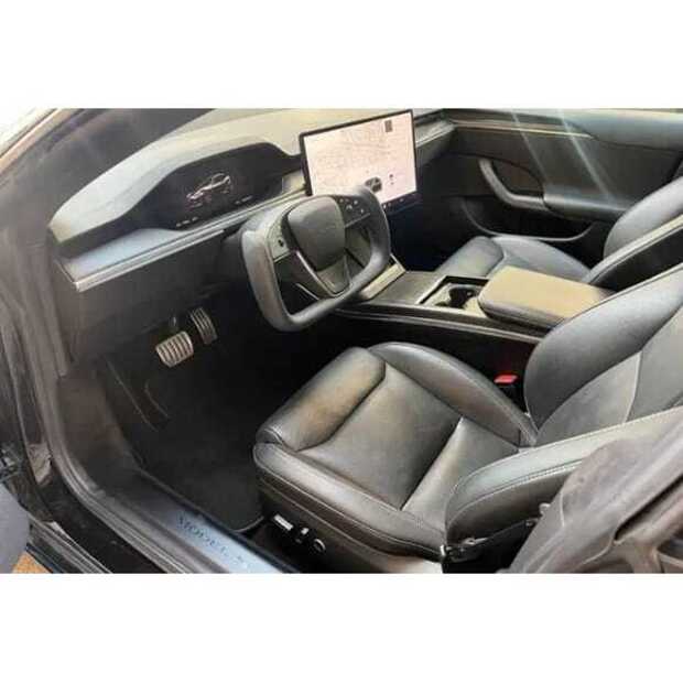 TESLA MODEL S-49094946