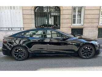 tesla-model-s-49094947