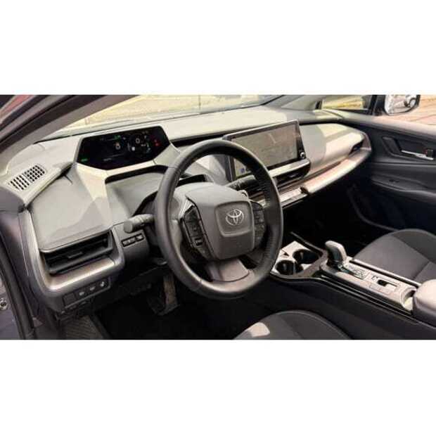Toyota Prius-49094958