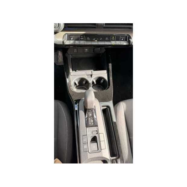 Toyota Prius-49094959