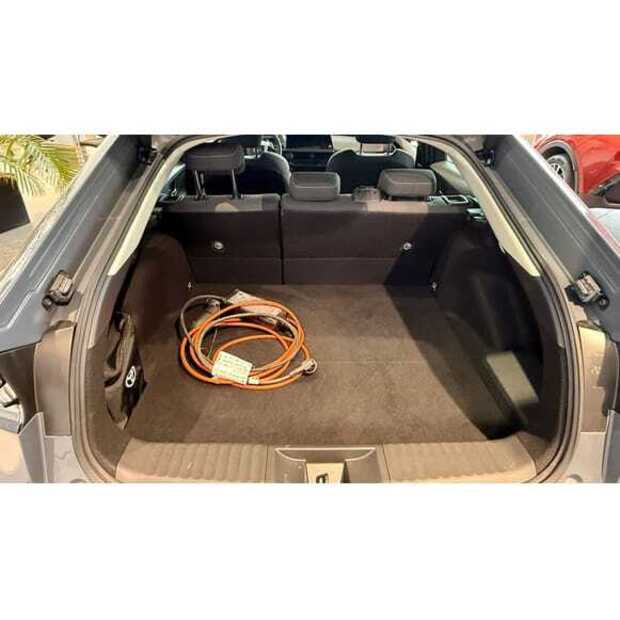 Toyota Prius-49094962