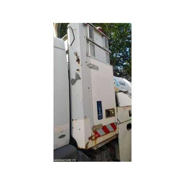 1999 Renault PREMIUM-49095003