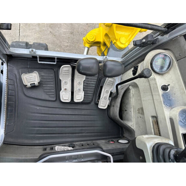 2016 نيوسون 50Z3-49098684
