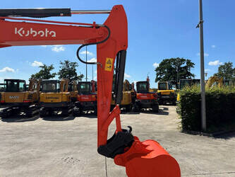 2012-kubota-others-49098742