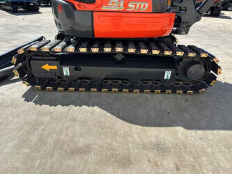 2012-kubota-others-49098751