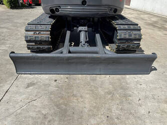 2012-kubota-others-49098754