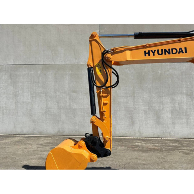 2017 Hyundai R60VS-49098906
