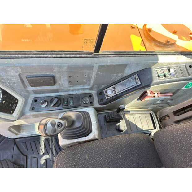 2017 Hyundai R60VS-49098926