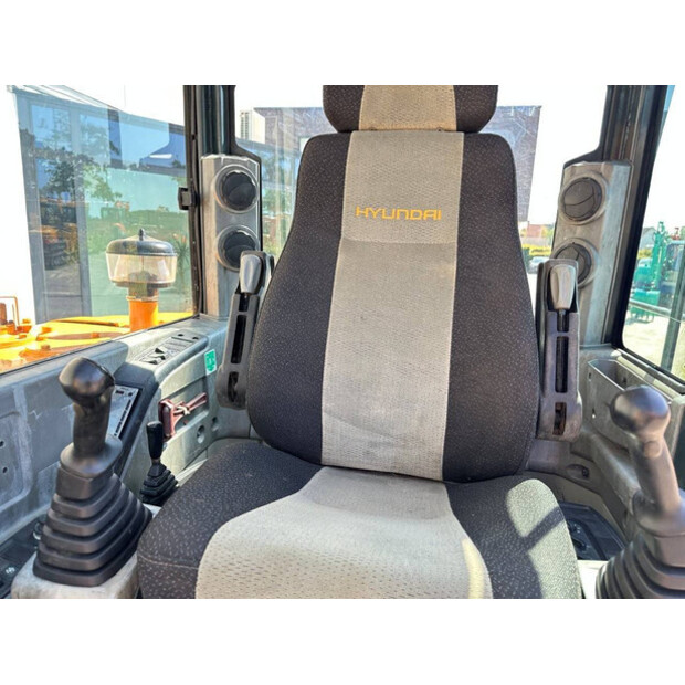 2017 Hyundai R60VS-49098930