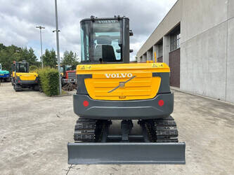 2012-volvo-ec60c-1487946-49099028