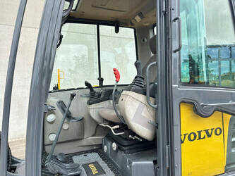 2012-volvo-ec60c-1487946-49099055