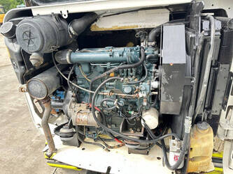 2010-bobcat-331-1487950-49099220