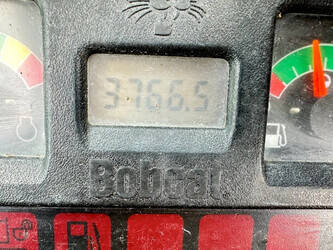 2010-bobcat-331-1487950-49099232