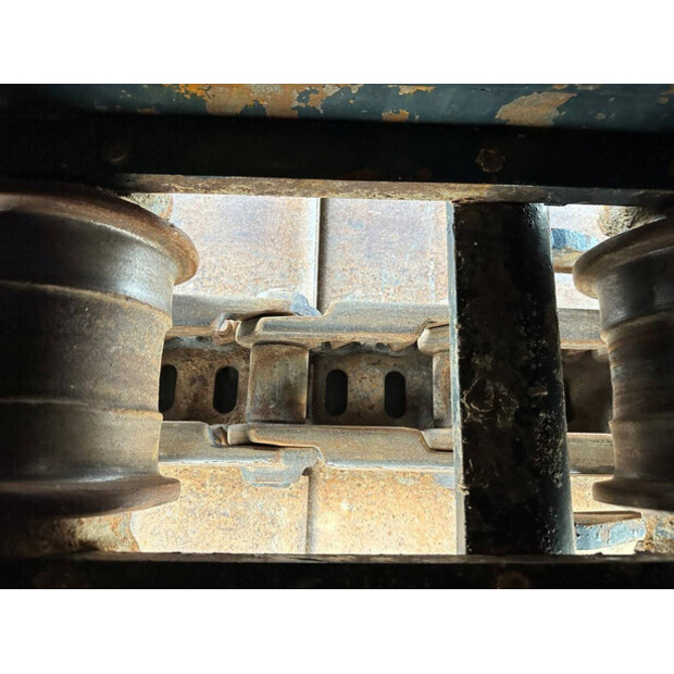 2018 Hyundai HX130LCR-49099405