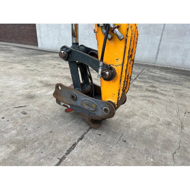2018 Hyundai HX130LCR-49099410