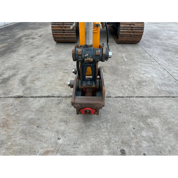 2018 Hyundai HX130LCR-49099411