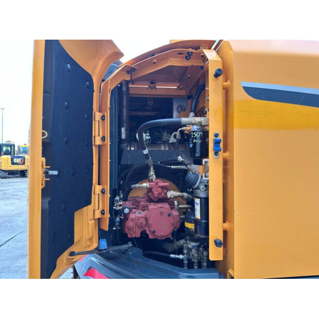 2018 Hyundai HX130LCR-49099422