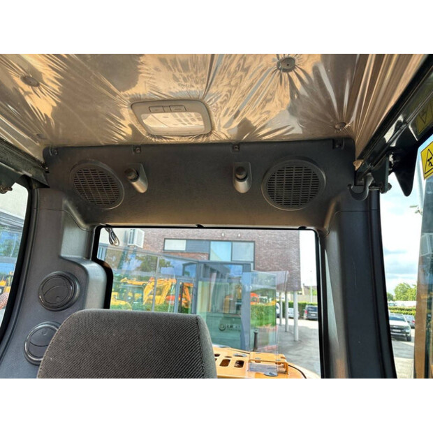 2018 Hyundai HX130LCR-49099437