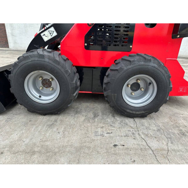 2025 JPC HT320-49099640