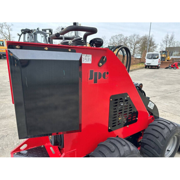2025 JPC HT320-49099647