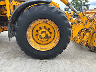 1996-jcb-411-1487962-49099696