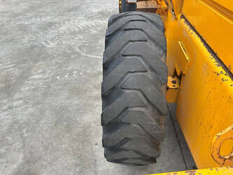 1996-jcb-411-1487962-49099701