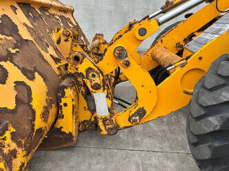1996-jcb-411-1487962-49099702