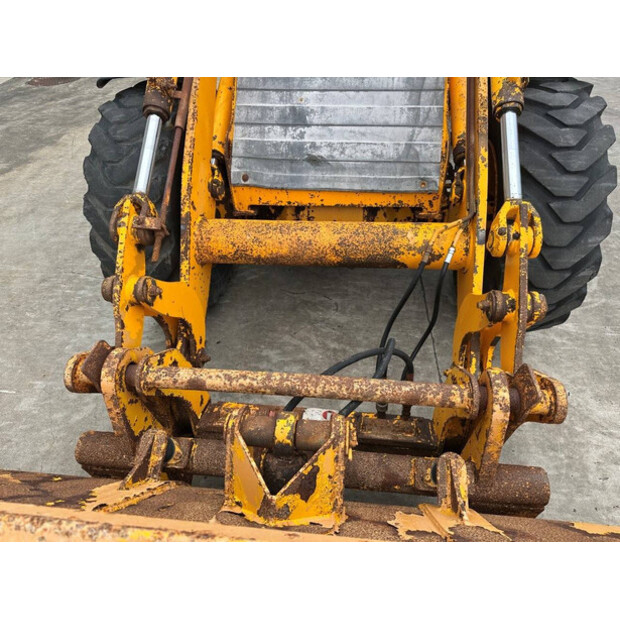 1996 JCB 411-49099703