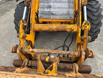 1996-jcb-411-1487962-49099703