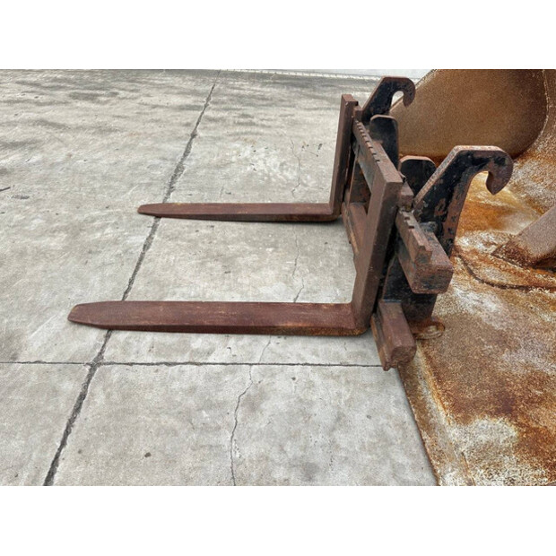 1996 JCB 411-49099710