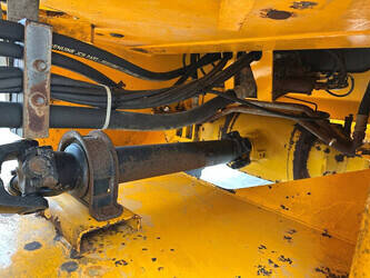 1996-jcb-411-1487962-49099715