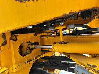 1996-jcb-411-1487962-49099717