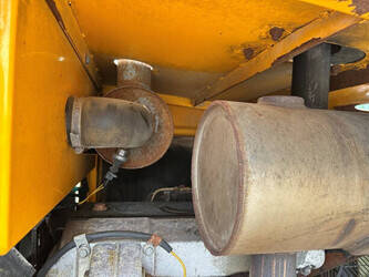 1996-jcb-411-1487962-49099727