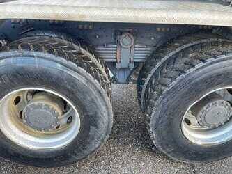 daf-camion-49107309
