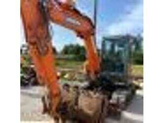 صورة ل حفارات دووسان DX62R-3