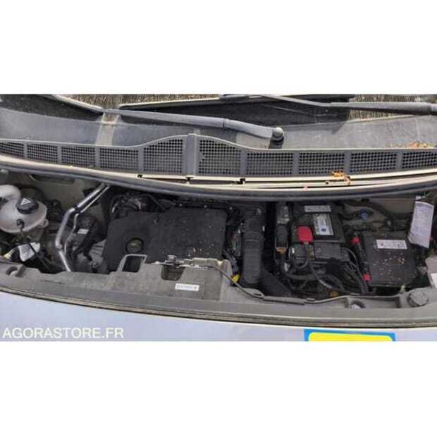 2021 Opel ZAFIRA-49107526