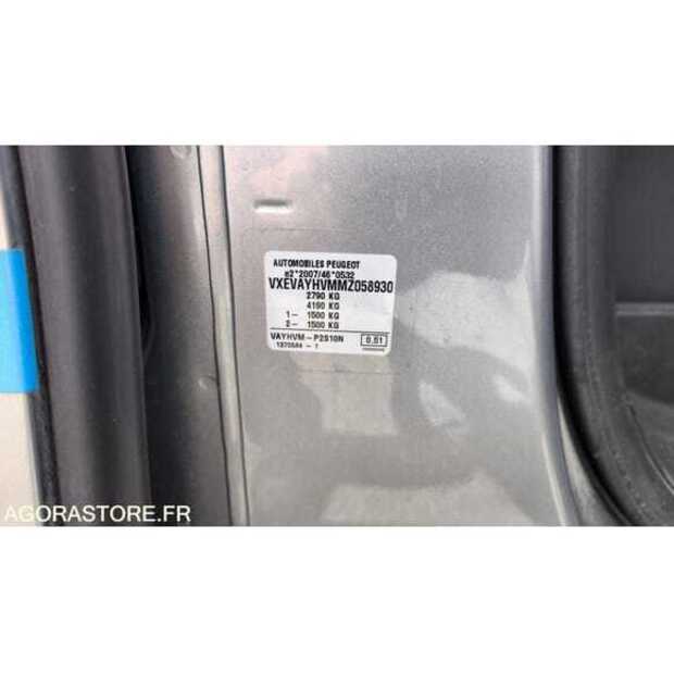 2021 Opel ZAFIRA-49107548