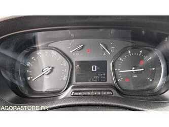 2021-opel-zafira-1488184-49107566