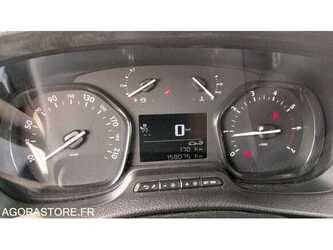 2021-opel-zafira-1488187-49107652