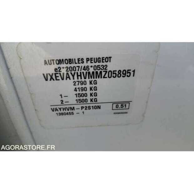 2021 Opel ZAFIRA-49107688